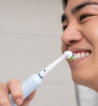 ¿Los Cepillos Eléctricos Desgastan los Dientes?